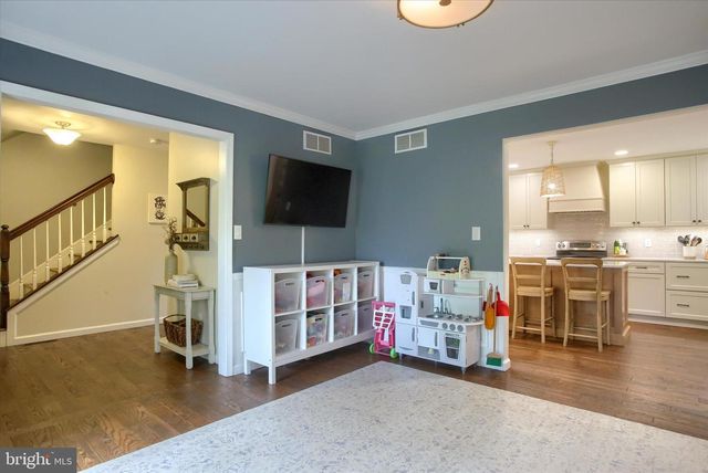 6319 VALLEYBROOK DR, Mechanicsburg, PA 17050