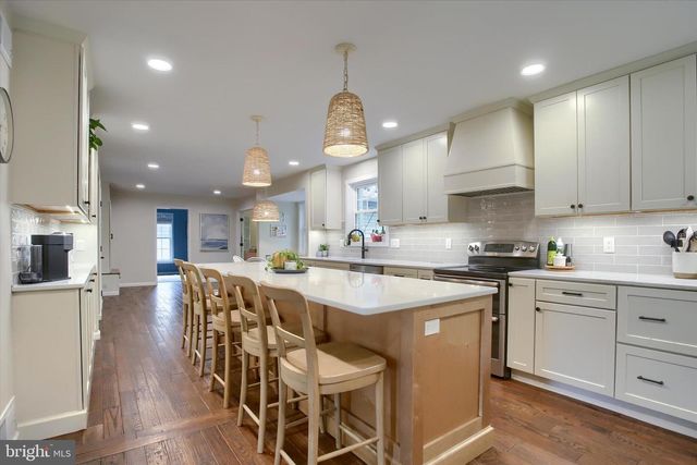 6319 VALLEYBROOK DR, Mechanicsburg, PA 17050