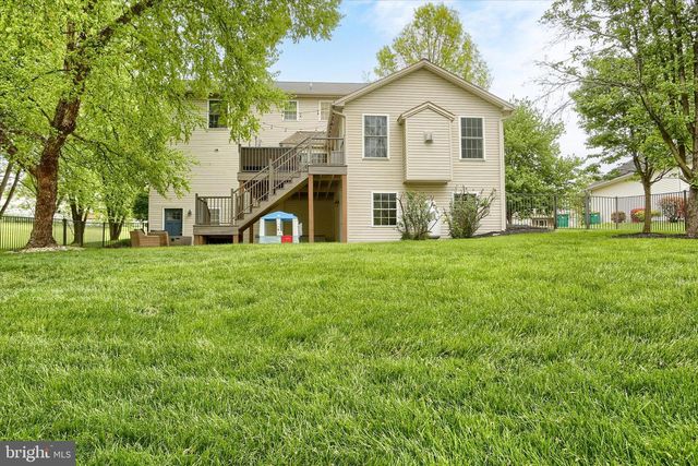 6319 VALLEYBROOK DR, Mechanicsburg, PA 17050