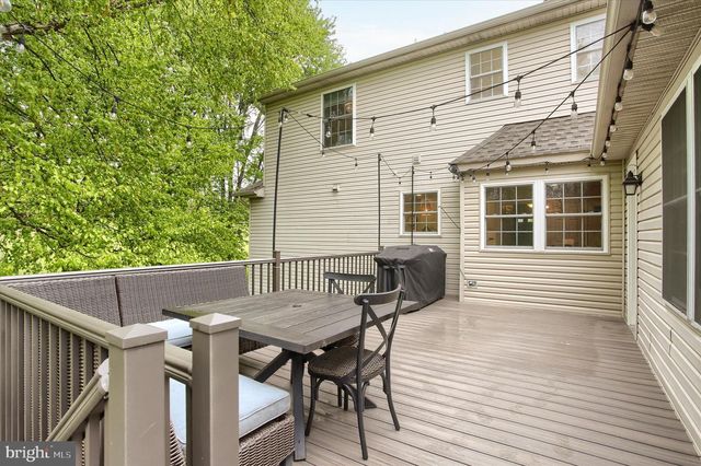 6319 VALLEYBROOK DR, Mechanicsburg, PA 17050