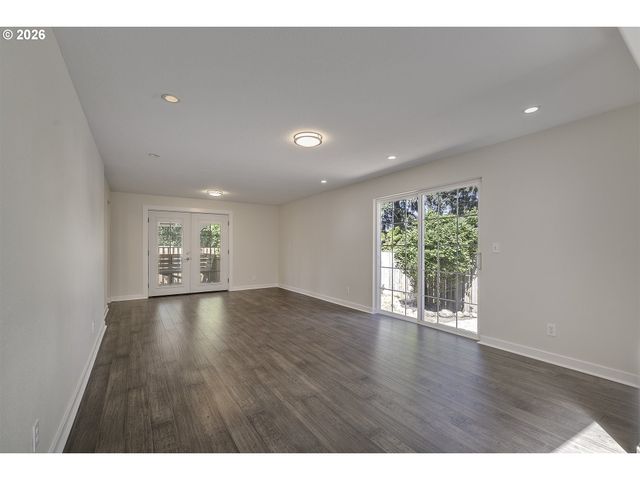 67 Sw 212TH Ave, Beaverton, OR 97006