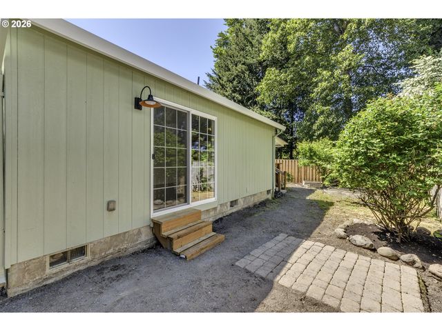 67 Sw 212TH Ave, Beaverton, OR 97006