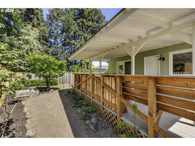 67 Sw 212TH Ave, Beaverton, OR 97006