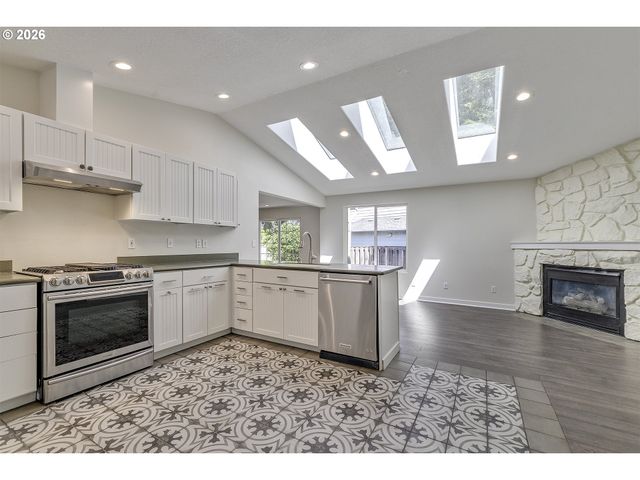 67 Sw 212TH Ave, Beaverton, OR 97006