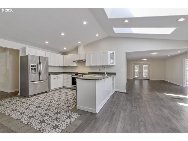 67 Sw 212TH Ave, Beaverton, OR 97006