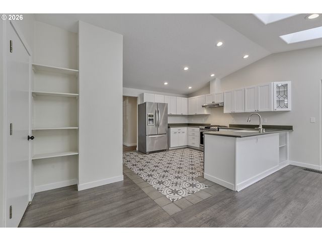 67 Sw 212TH Ave, Beaverton, OR 97006