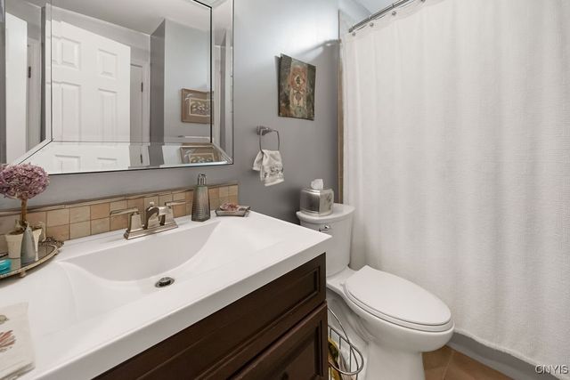 6121 Royal Birkdale, Dewitt, NY 13078