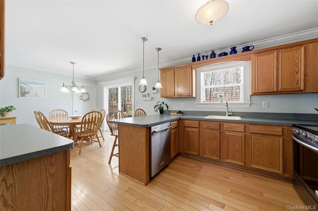 4 Doral Lane, Yaphank, NY 11980