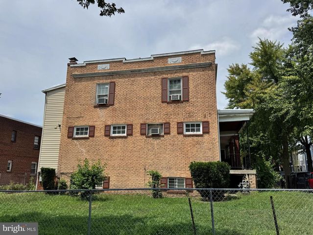 1673 ROSEDALE ST NE, Washington, DC 20002