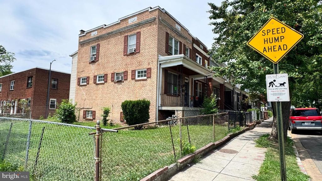 1673 ROSEDALE ST NE, Washington, DC 20002
