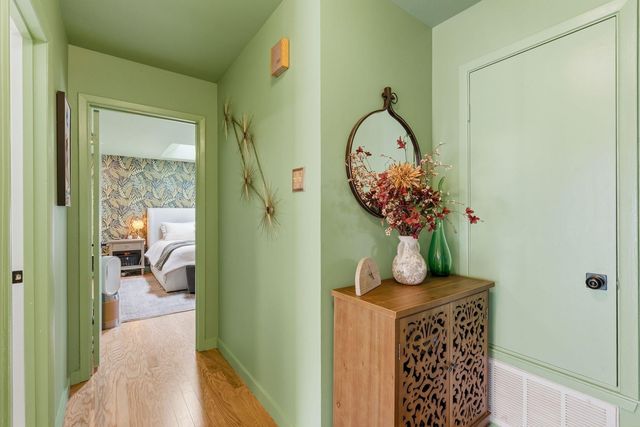1106 Mission RDG B, Austin, TX 78704
