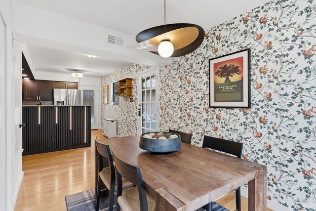 1106 Mission RDG B, Austin, TX 78704