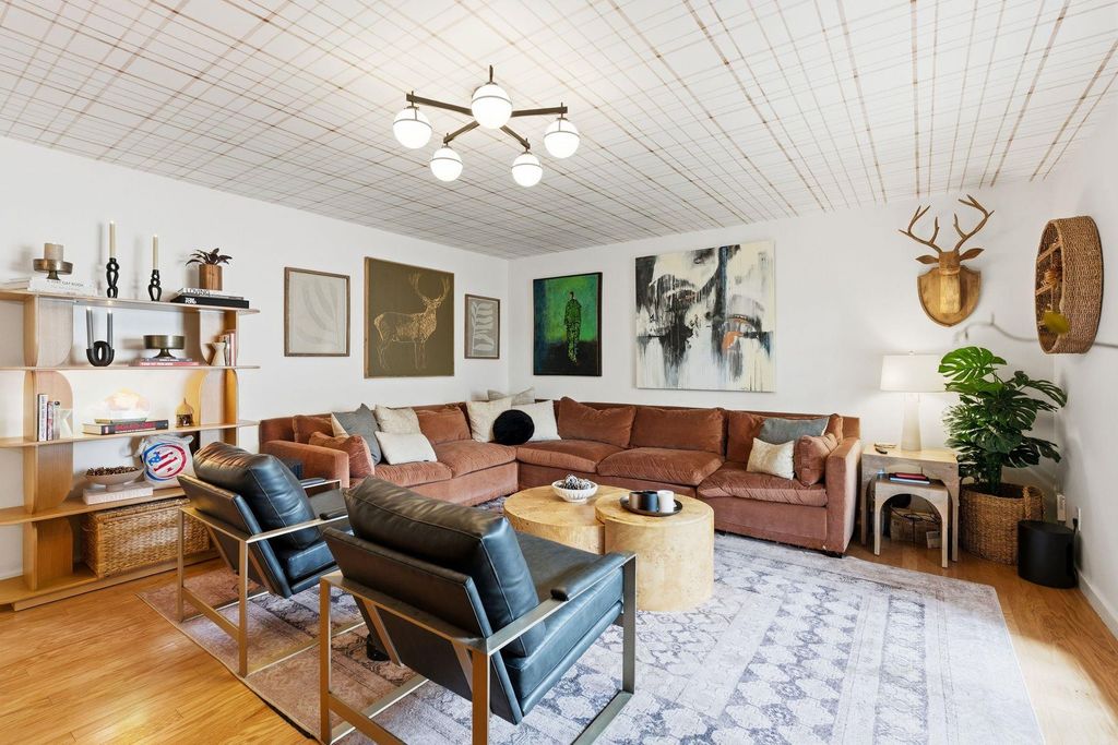 1106 Mission RDG B, Austin, TX 78704