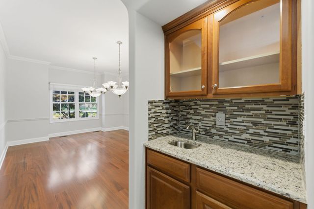 4190 N Castle Oaks Boulevard, Strafford, MO 65757