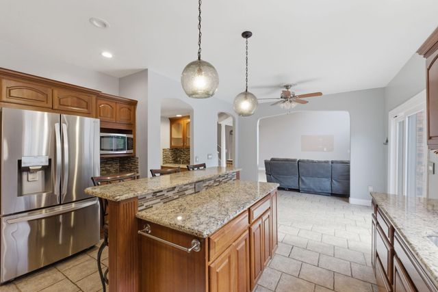 4190 N Castle Oaks Boulevard, Strafford, MO 65757