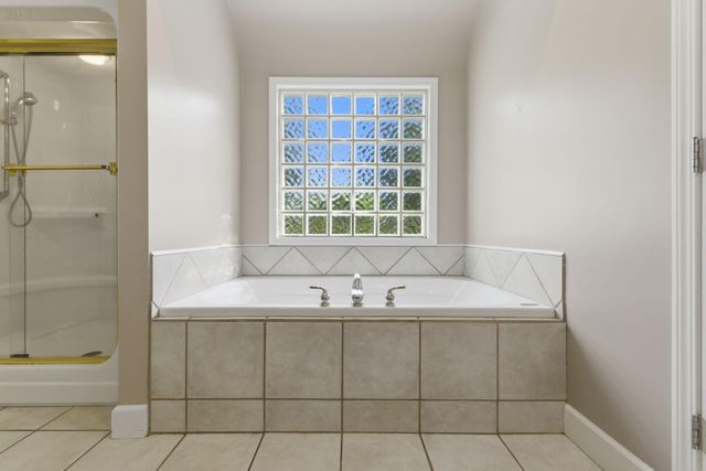 4190 N Castle Oaks Boulevard, Strafford, MO 65757
