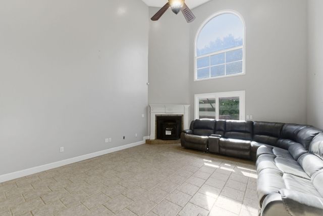 4190 N Castle Oaks Boulevard, Strafford, MO 65757