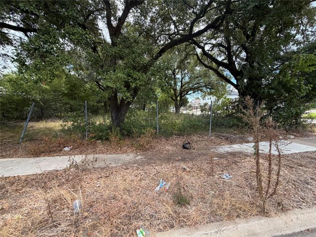 7355 Jutland Road, Houston, TX 77033