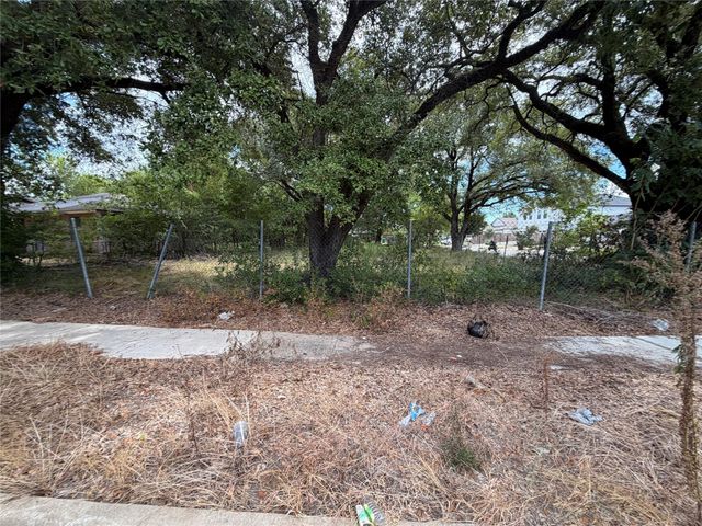 7355 Jutland Road, Houston, TX 77033