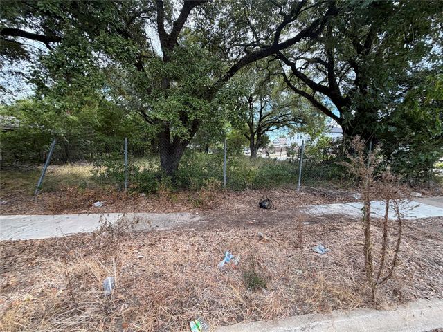 7355 Jutland Road, Houston, TX 77033