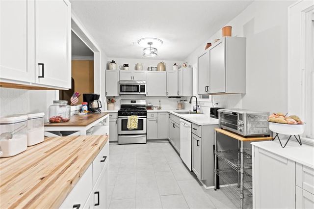 2718 Windsor Avenue, Independence, MO 64052