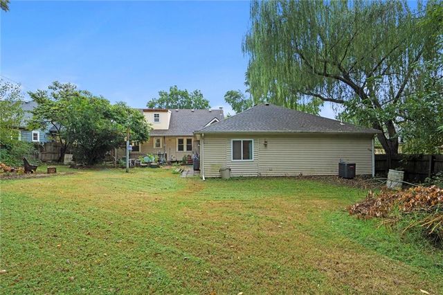 2718 Windsor Avenue, Independence, MO 64052