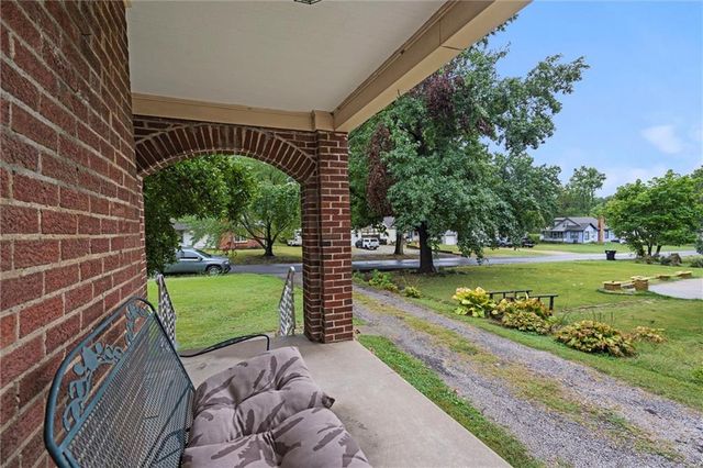 2718 Windsor Avenue, Independence, MO 64052