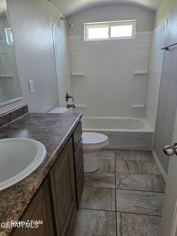 476 SPC Isaac Trujillo Drive B, Socorro, TX 79927