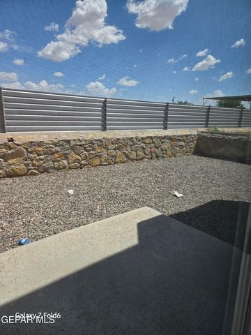 476 SPC Isaac Trujillo Drive B, Socorro, TX 79927