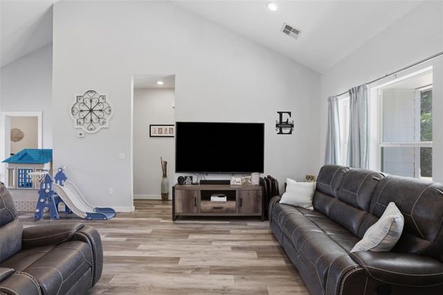 12703 Fox Pass Road, Edmond, OK 73034