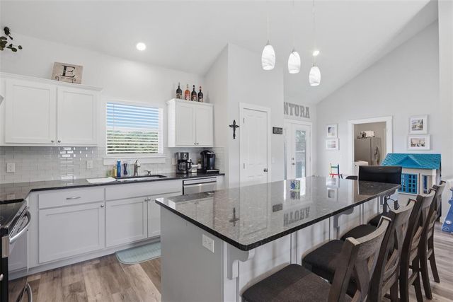 12703 Fox Pass Road, Edmond, OK 73034