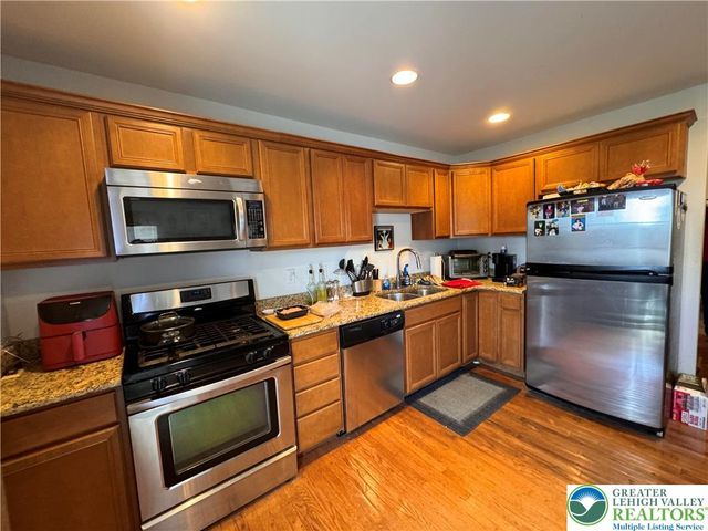 4115 Bunker Hill Drive South, Upper Saucon Twp, PA 18036