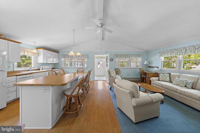 2306 CENTRAL AVE, Barnegat Light, NJ 08006
