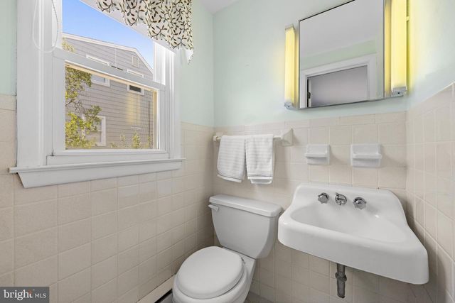 2306 CENTRAL AVE, Barnegat Light, NJ 08006