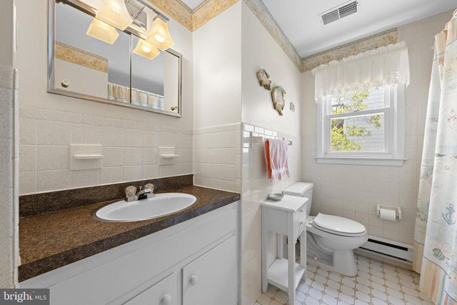2306 CENTRAL AVE, Barnegat Light, NJ 08006