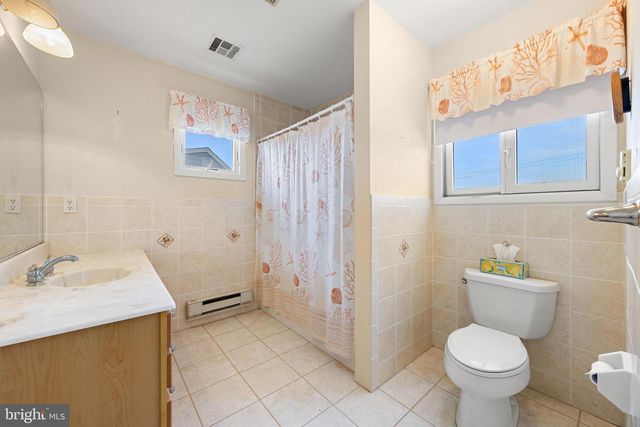 2306 CENTRAL AVE, Barnegat Light, NJ 08006