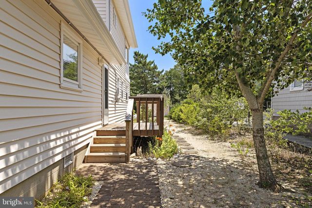 2306 CENTRAL AVE, Barnegat Light, NJ 08006