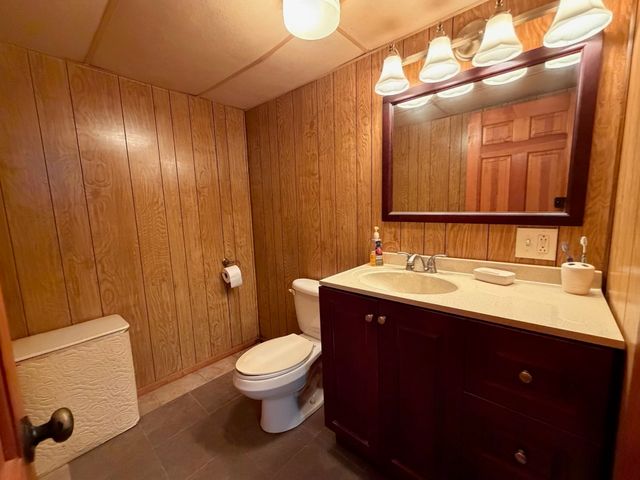 366 Conduit St, New Bedford, MA 02745