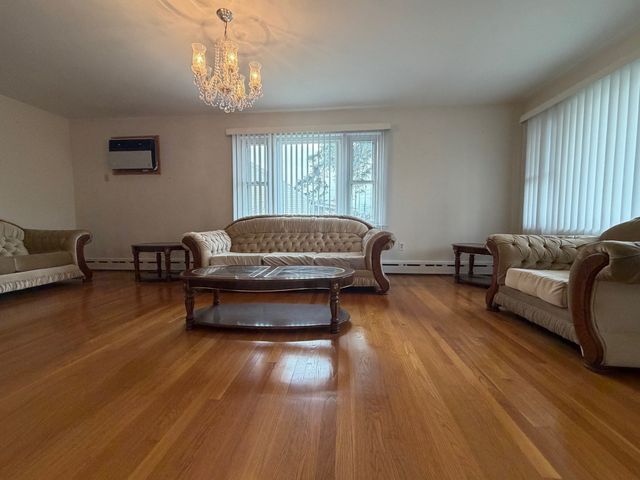 366 Conduit St, New Bedford, MA 02745