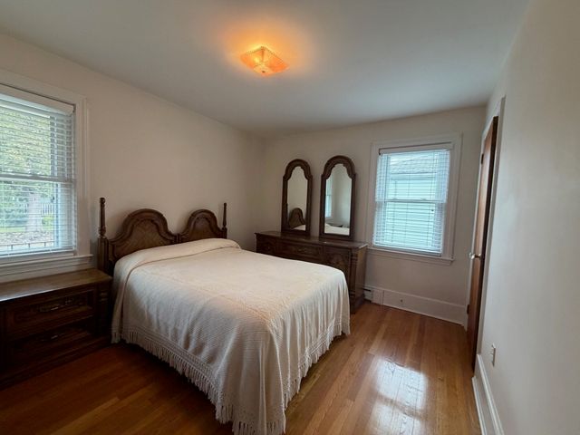 366 Conduit St, New Bedford, MA 02745