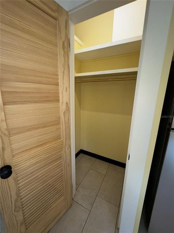 7902 N KLONDYKE STREET 2, Tampa, FL 33604