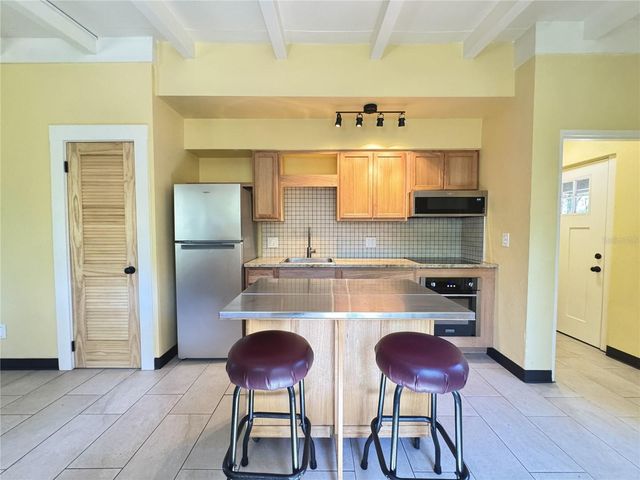 7902 N KLONDYKE STREET 2, Tampa, FL 33604