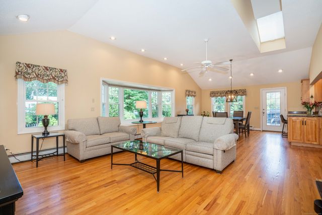 26 Pheasant Hill Drive, West Hartford, CT 06107