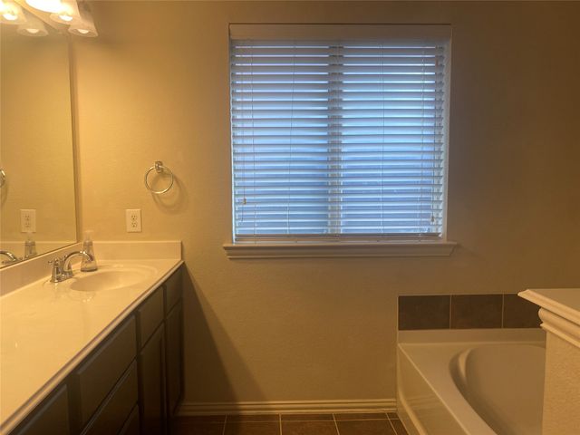 2712 Lake Ridge Drive, Little Elm, TX 75068