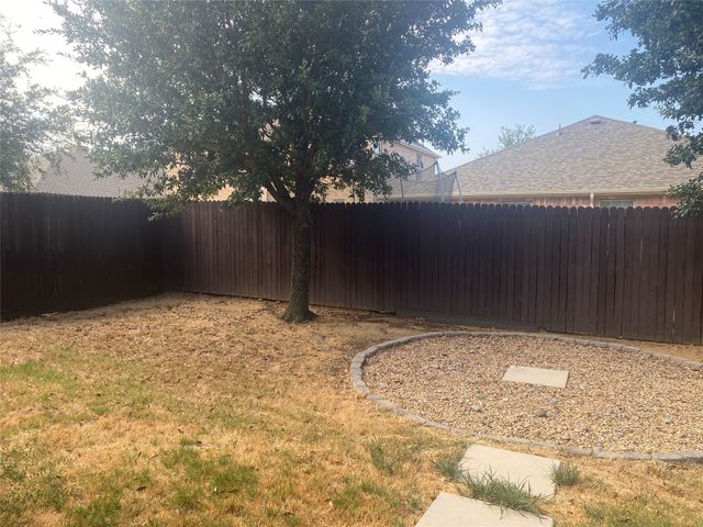 2712 Lake Ridge Drive, Little Elm, TX 75068