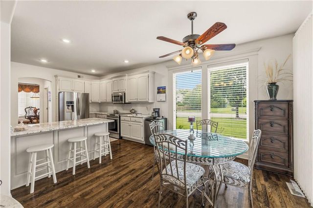 249 NE Misty Meadow Drive, Lee's Summit, MO 64064
