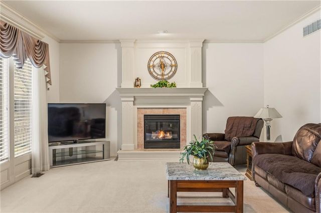 249 NE Misty Meadow Drive, Lee's Summit, MO 64064