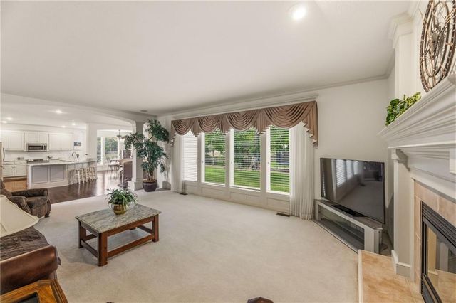249 NE Misty Meadow Drive, Lee's Summit, MO 64064
