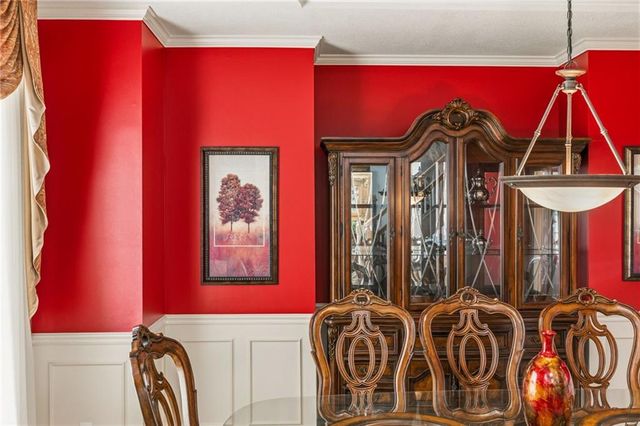 249 NE Misty Meadow Drive, Lee's Summit, MO 64064
