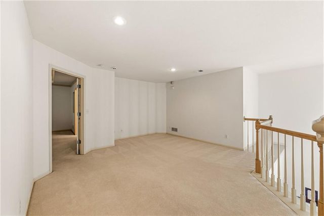 249 NE Misty Meadow Drive, Lee's Summit, MO 64064